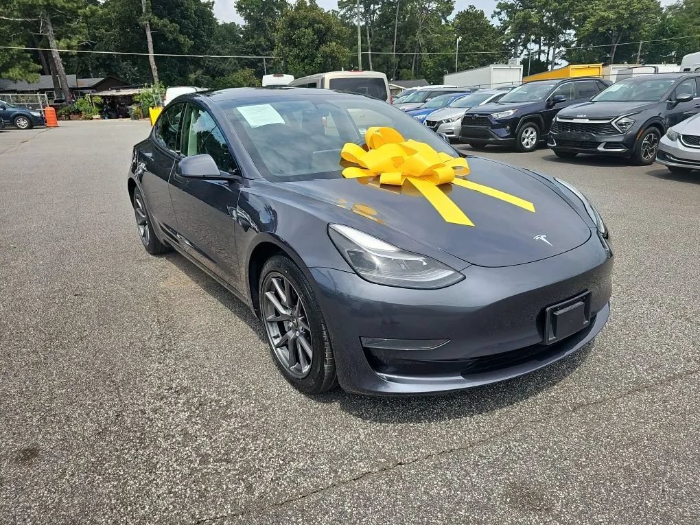 Used 2023 Tesla Model 3 Standard Range RWD image 7