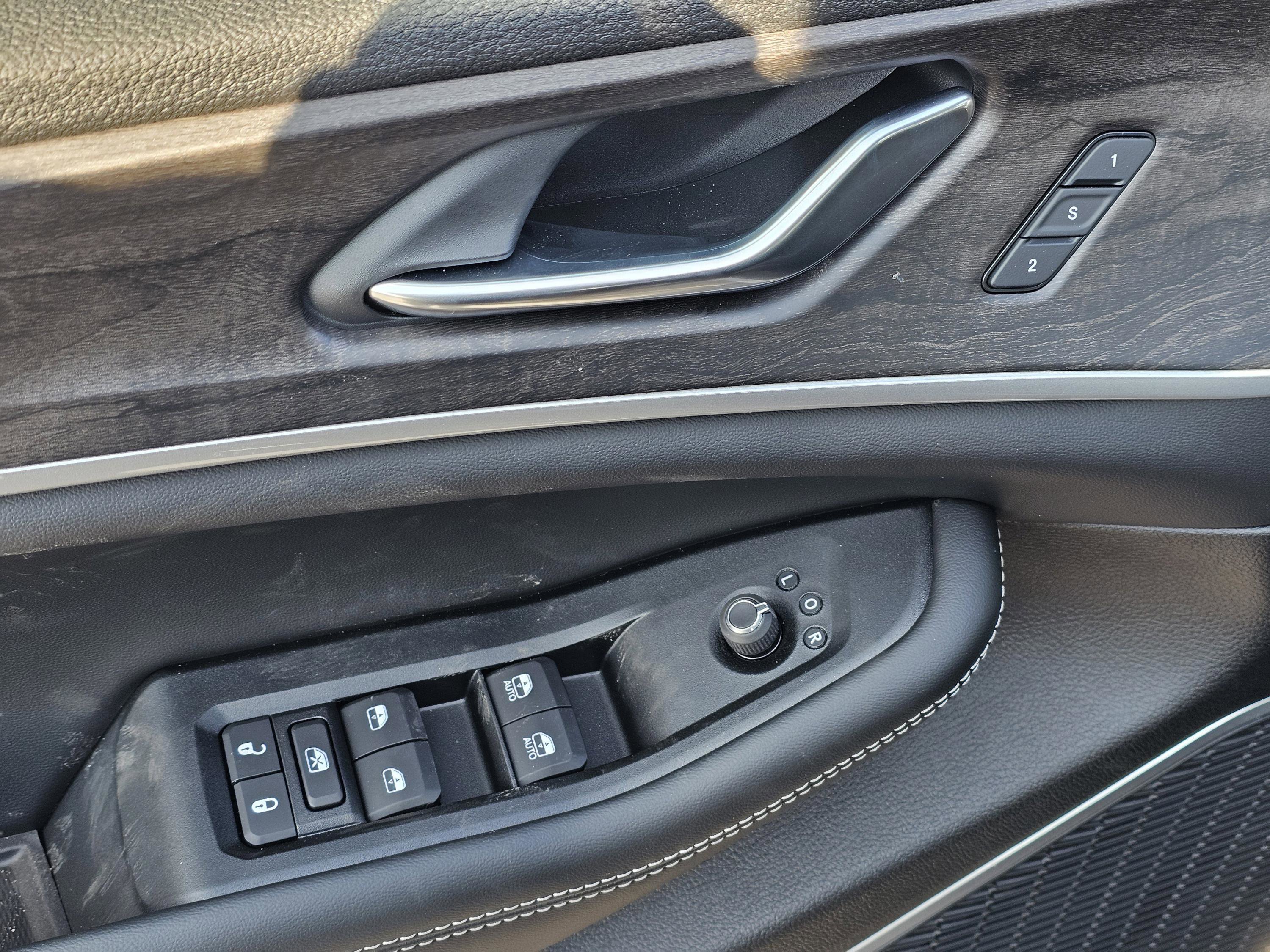 New 2026 Jeep Grand Cherokee Limited image 16