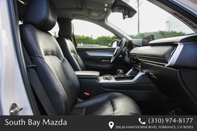 Certified 2025 MAZDA CX-70 3.3 Turbo w/ Preferred Package AWD/4WD image 16