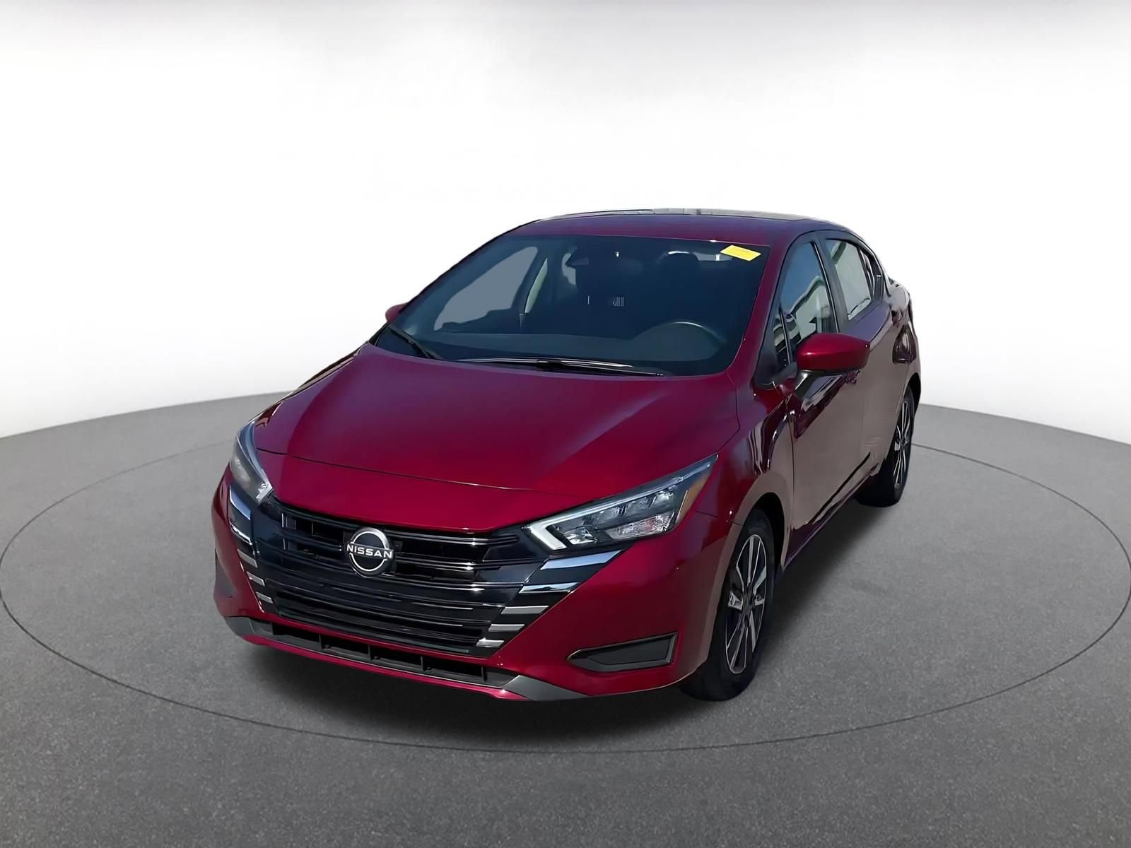 Used 2025 Nissan Versa SV FWD image 4