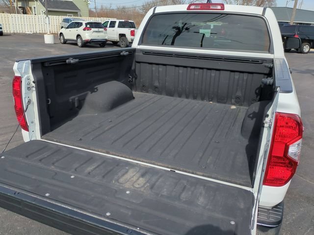 Used 2021 Toyota Tundra SR5 w/ SR5 Upgrade Package AWD/4WD image 30
