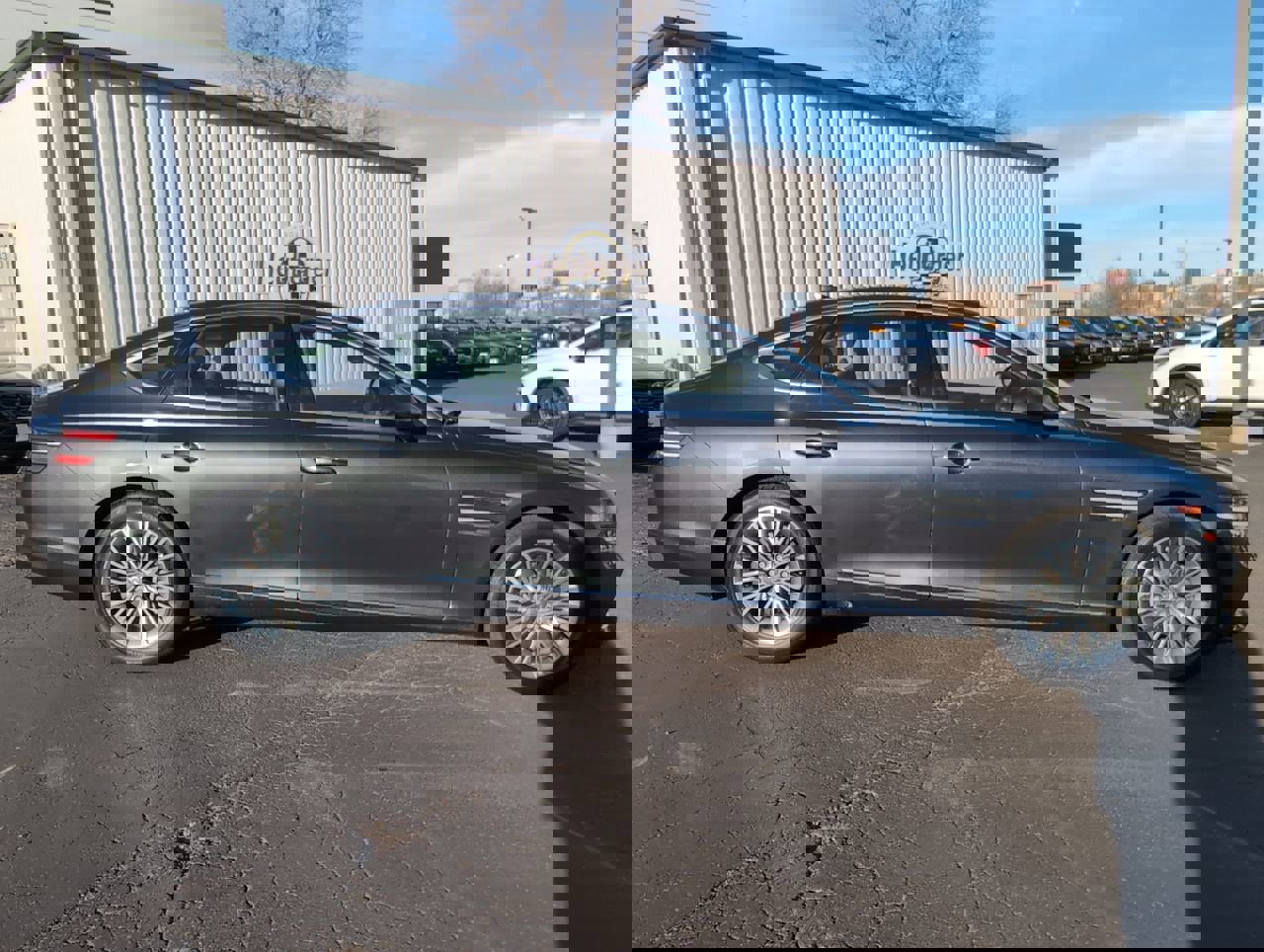 Used 2023 Genesis G80 2.5T image 8