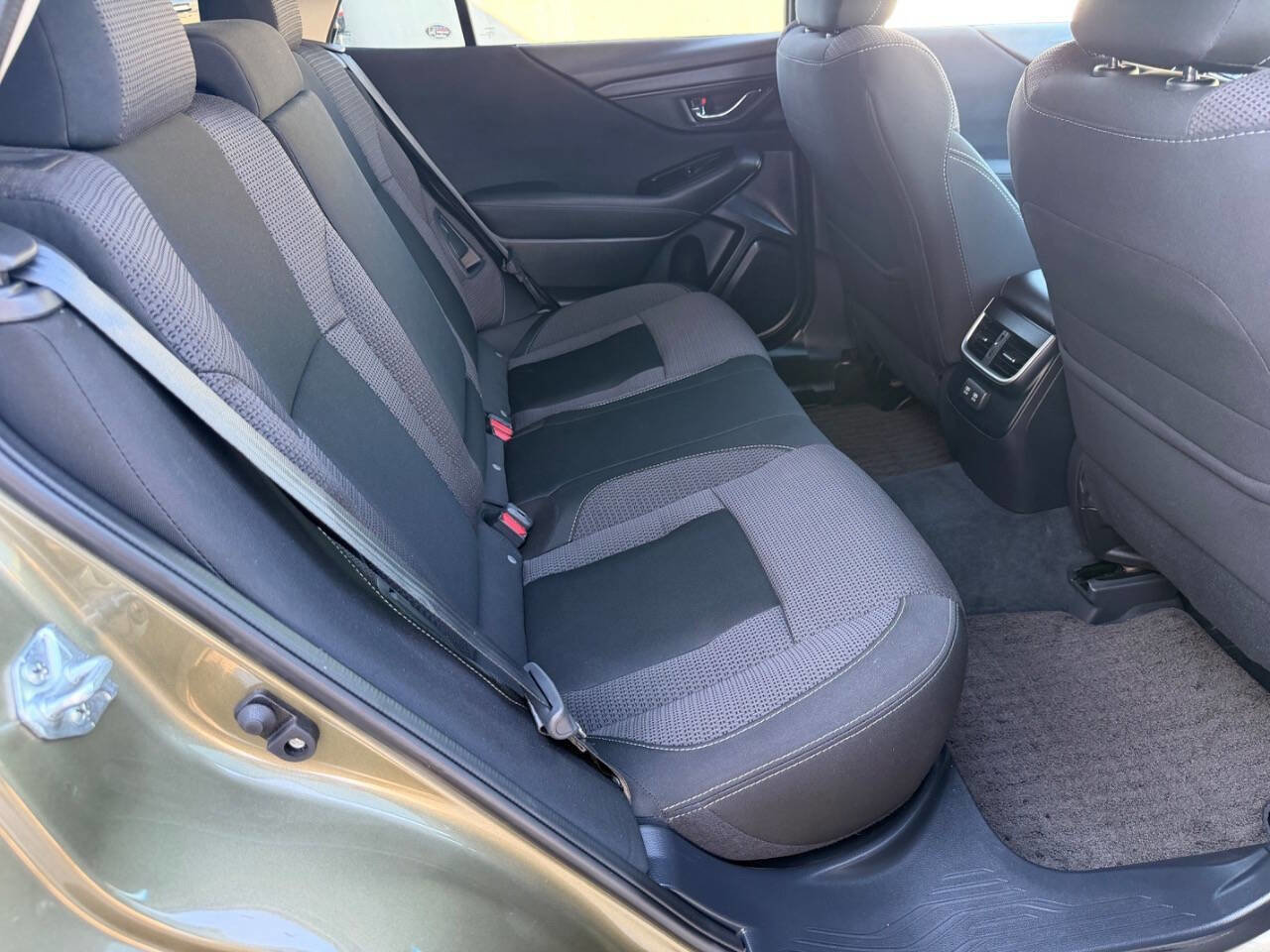 Used 2022 Subaru Outback Premium AWD/4WD image 31