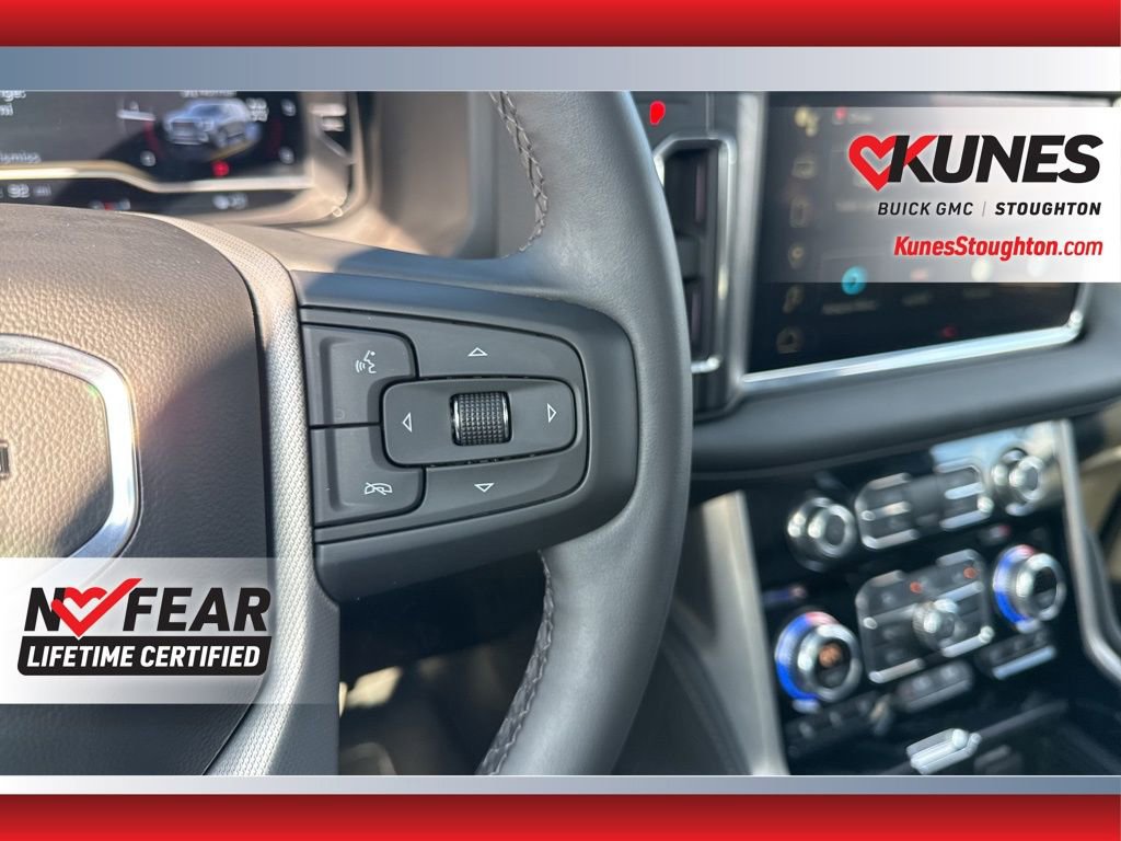 Used 2023 GMC Yukon XL Denali image 32