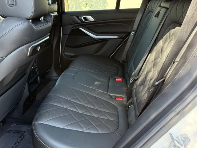 Used 2024 BMW X5 M60i AWD/4WD image 29