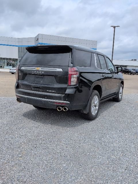 Used 2023 Chevrolet Tahoe Premier AWD/4WD image 3