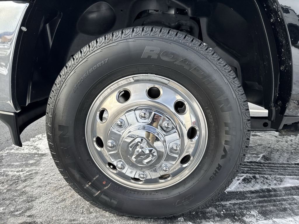 Used 2025 RAM 3500 Longhorn AWD/4WD image 10