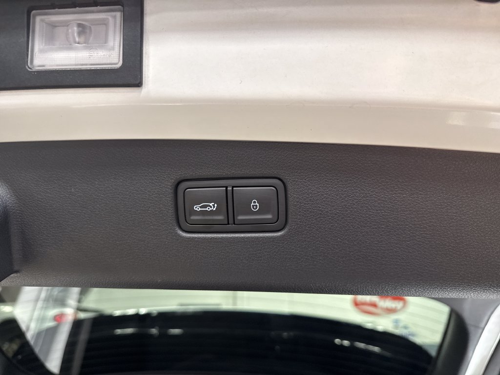 Used 2025 Genesis Electrified GV70 w/ Prestige Package AWD/4WD image 14