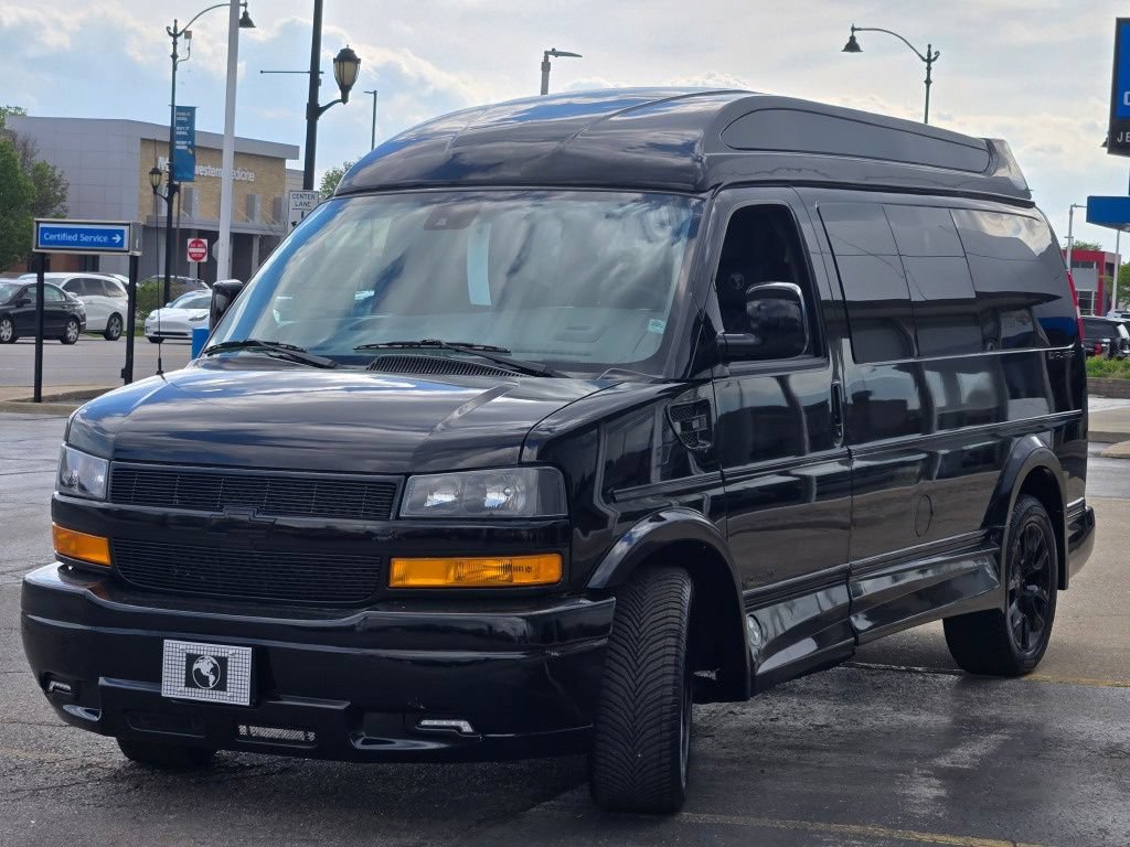 New 2026 Chevrolet Express 2500 w/ Driver Convenience Package RWD image 4