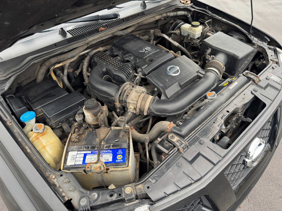 Used 2012 Nissan Frontier PRO-4X image 24