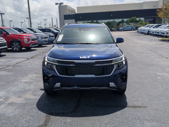 Used 2025 Kia Seltos EX w/ EX Sunroof Package FWD image 3