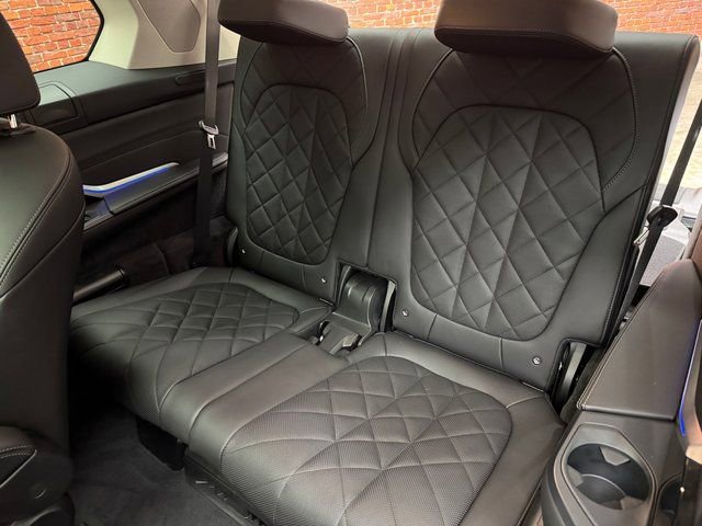 Certified 2025 BMW X7 xDrive40i w/ Premium Package image 26