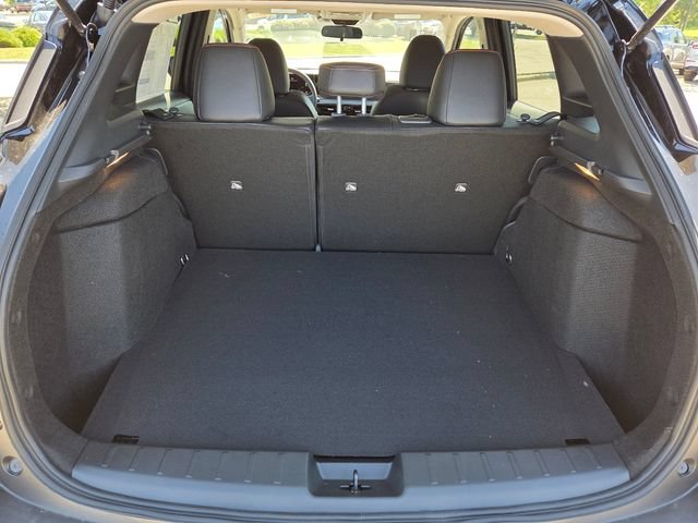 New 2026 Nissan Kicks SR w/ Cold Weather Package AWD/4WD image 18