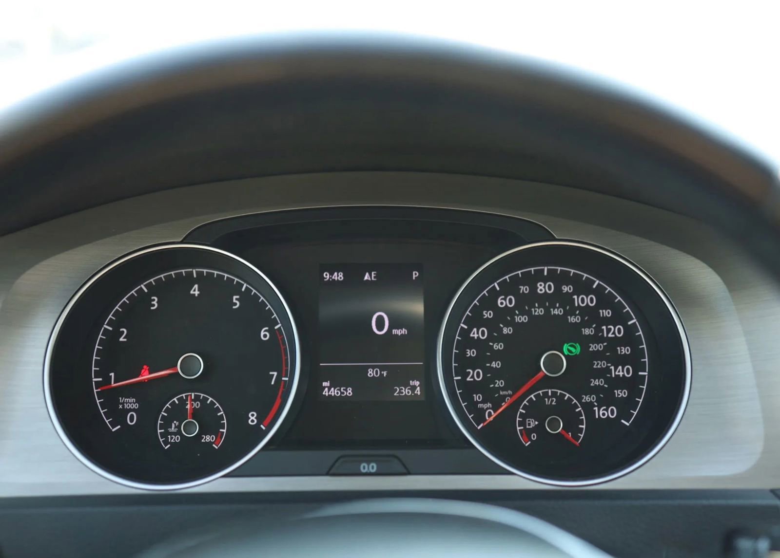 Used 2016 Volkswagen Golf SE image 16