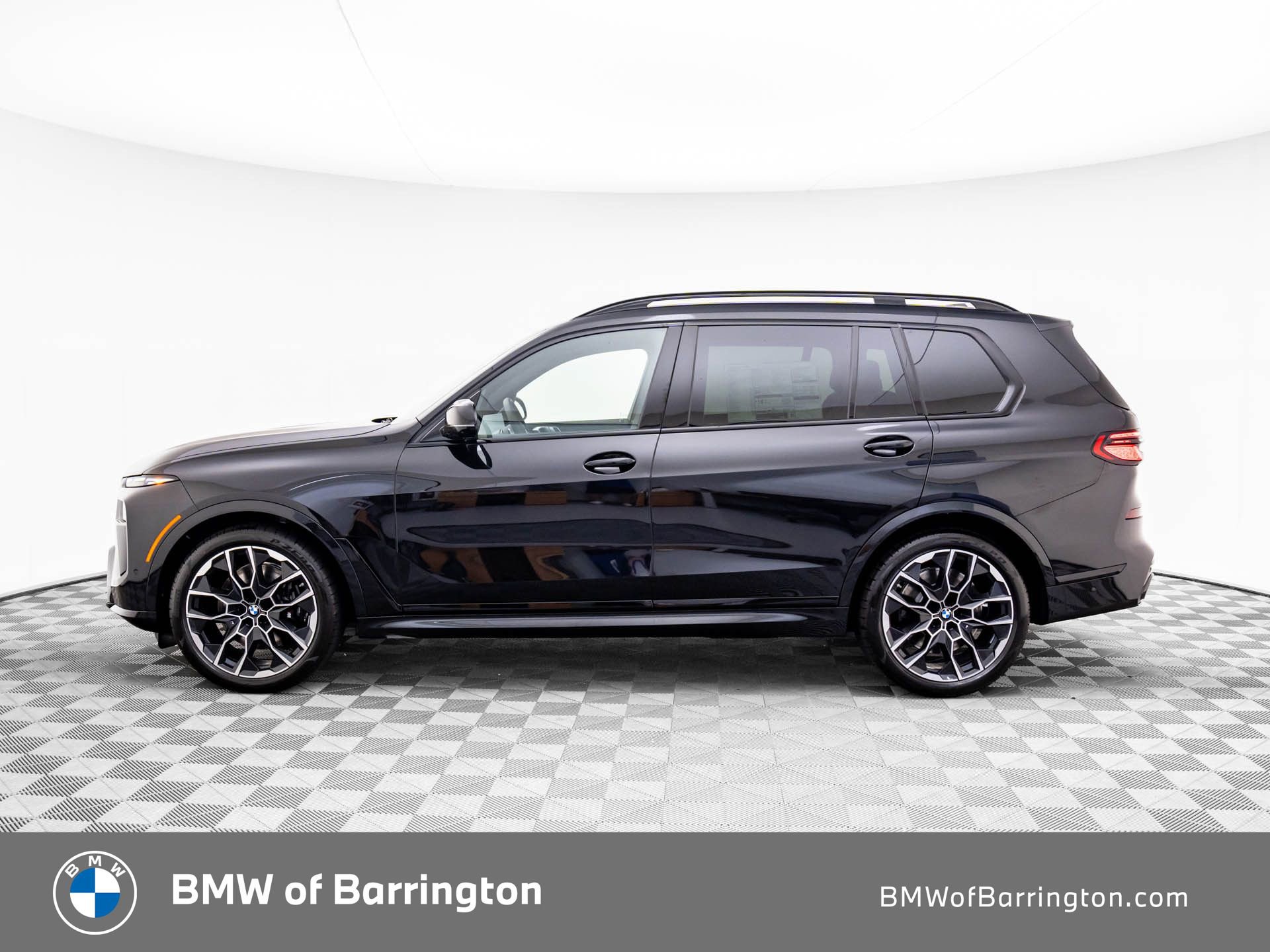 New 2026 BMW X7 M60i image 2