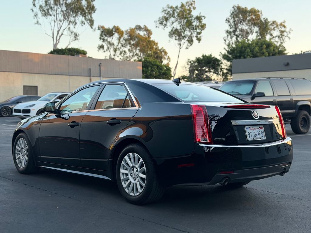 Used 2010 Cadillac CTS Luxury image 7