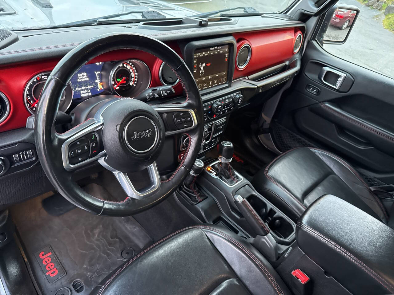 Used 2018 Jeep Wrangler Unlimited Rubicon w/ Uconnect 4C Nav & Sound Group image 30