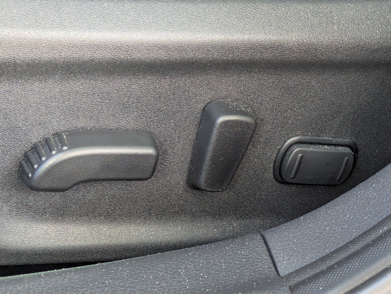 Used 2022 Nissan Sentra SR w/ SR Premium Package FWD image 16