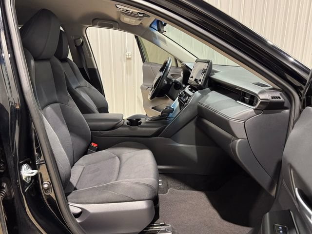 Used 2021 Toyota Venza LE w/ Carpet Mat Package (TMS) AWD/4WD image 23