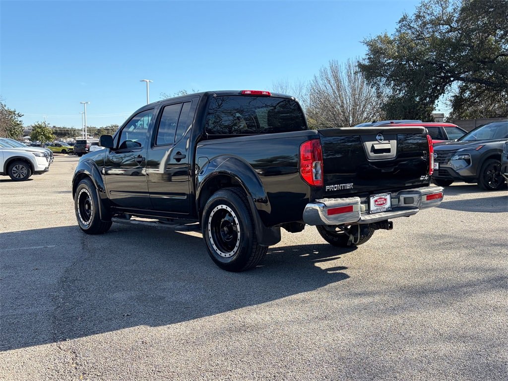 Used 2013 Nissan Frontier SV image 6