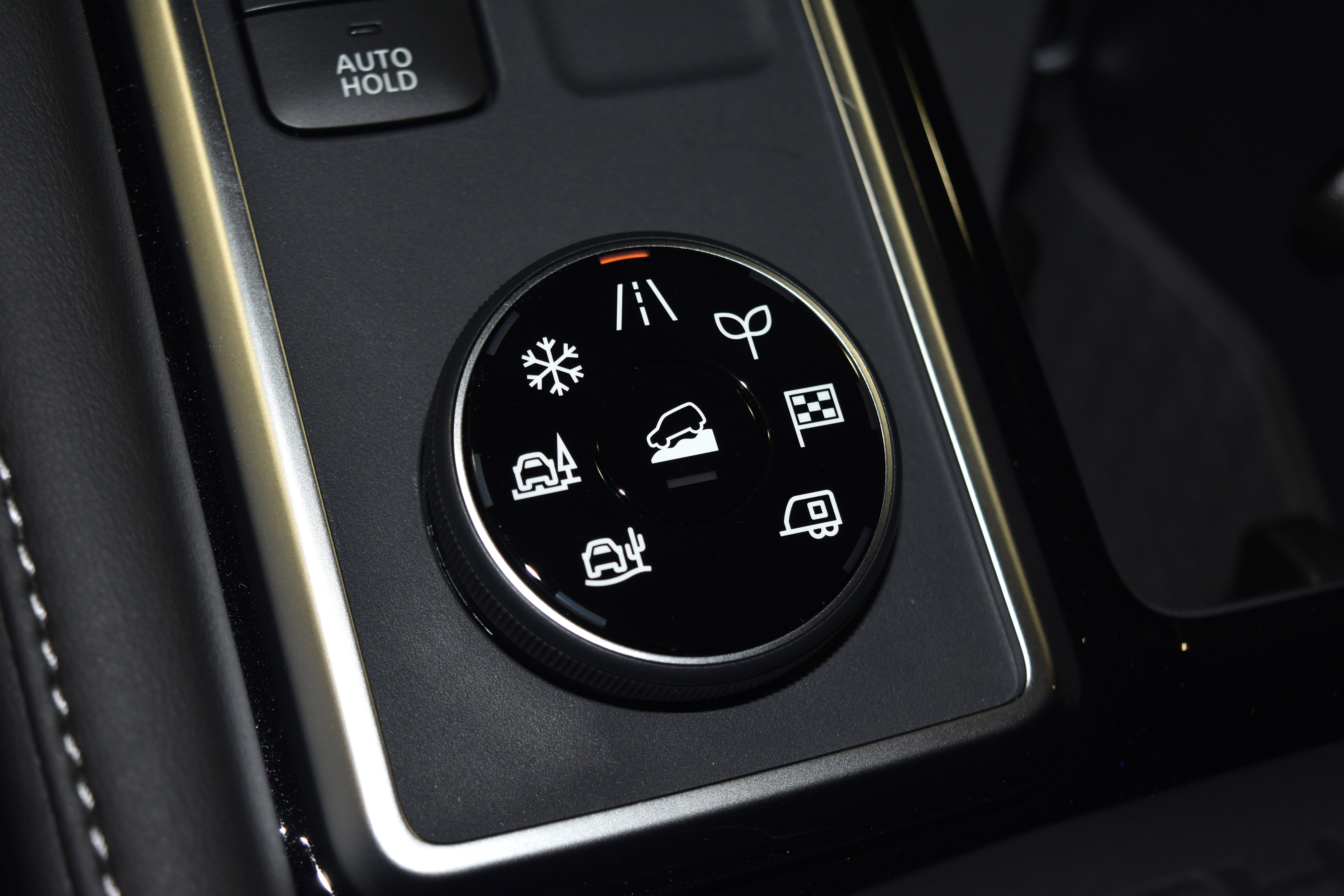 New 2026 Nissan Pathfinder SL AWD/4WD image 14