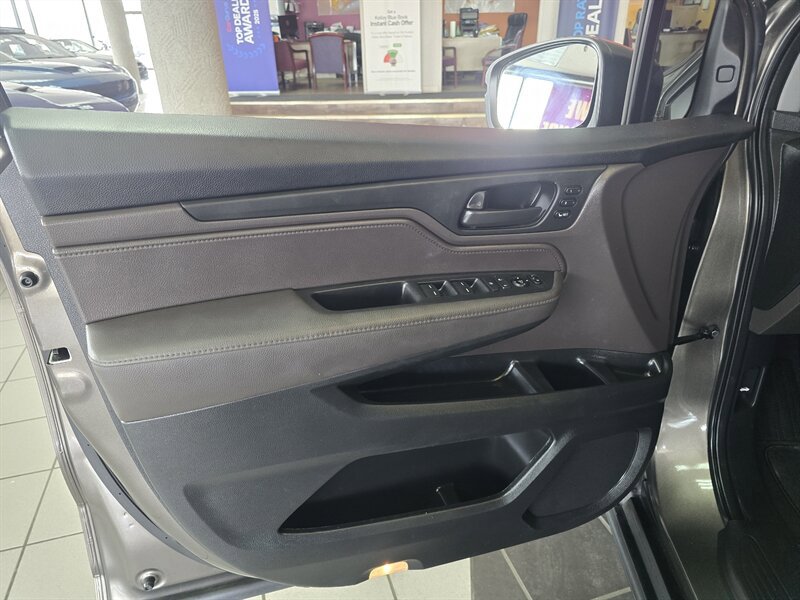 Used 2021 Honda Odyssey EX-L image 7