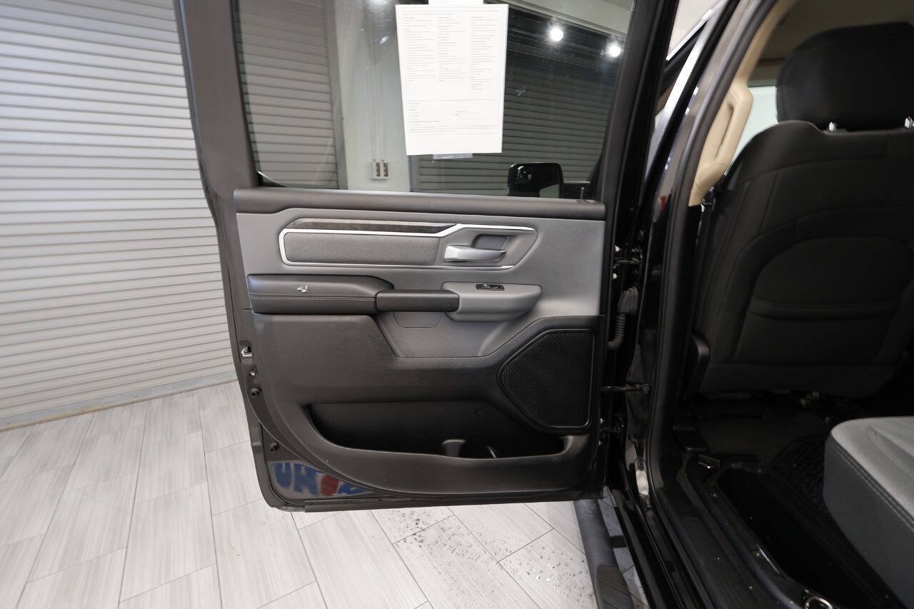 Used 2020 RAM 1500 Big Horn AWD/4WD image 17