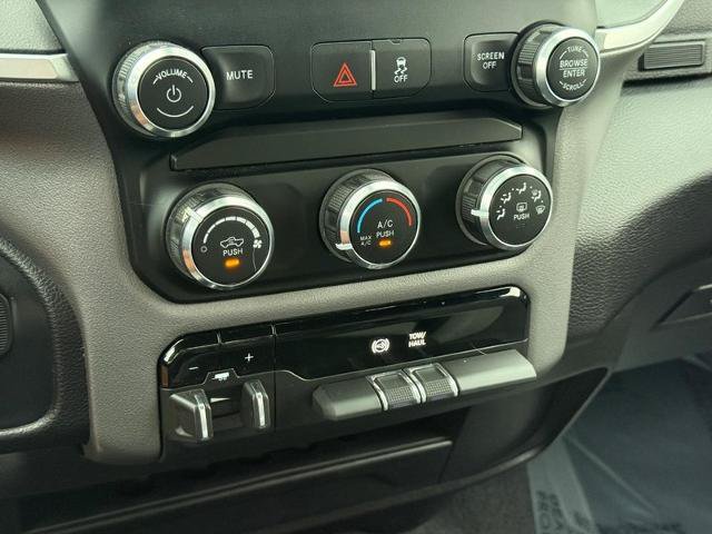 Used 2024 RAM 2500 Big Horn AWD/4WD image 19
