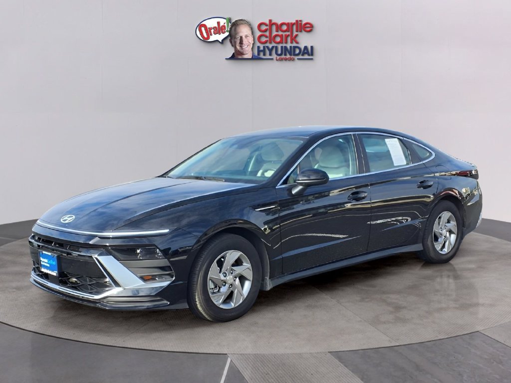 Used 2026 Hyundai Sonata SE FWD image 1