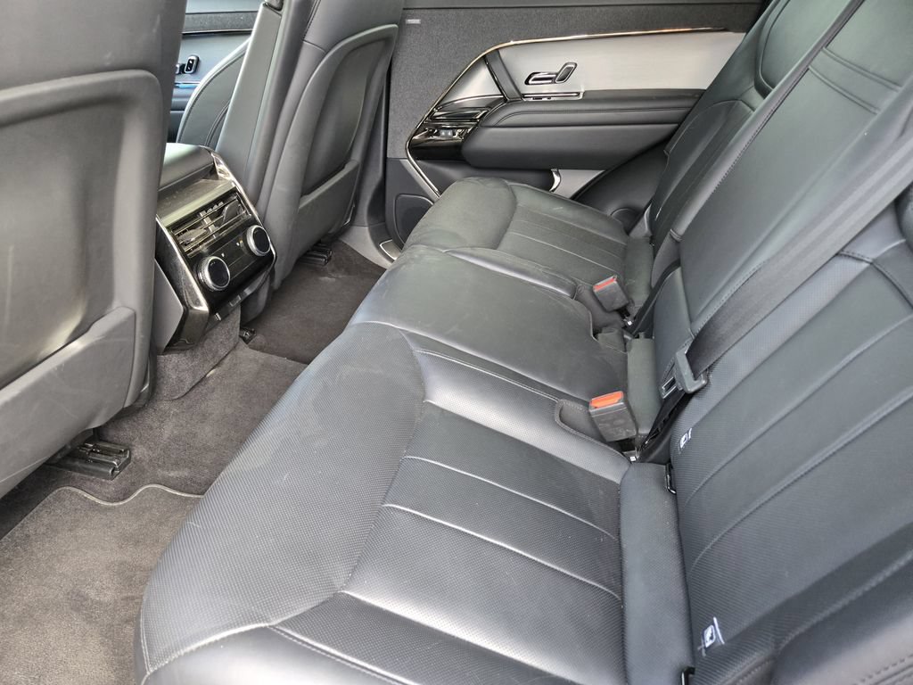 Used 2024 Land Rover Range Rover Sport Dynamic SE AWD/4WD image 18