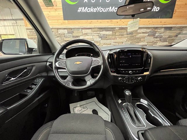 Used 2020 Chevrolet Traverse LT w/ Driver Confidence II Package AWD/4WD image 19