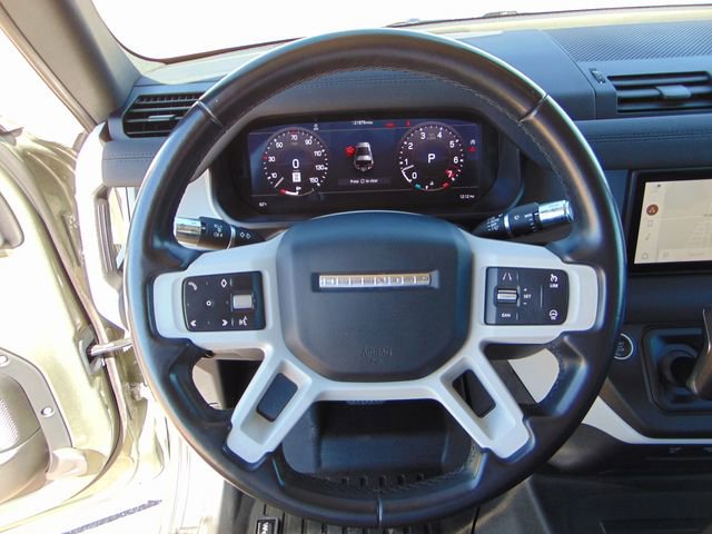 Used 2021 Land Rover Defender 90 First Edition image 15