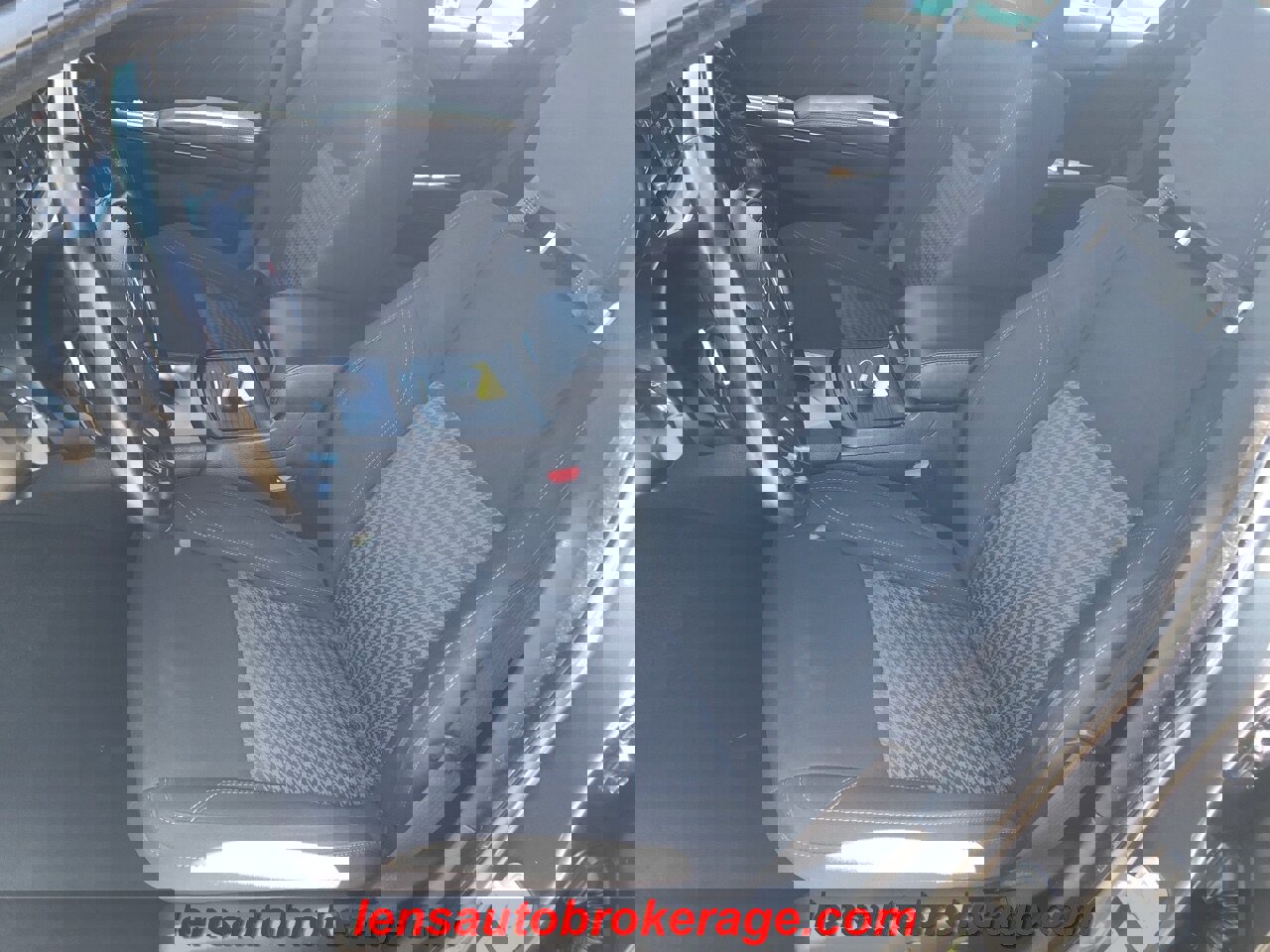 Used 2020 Dodge Charger SXT w/ Blacktop Package image 12