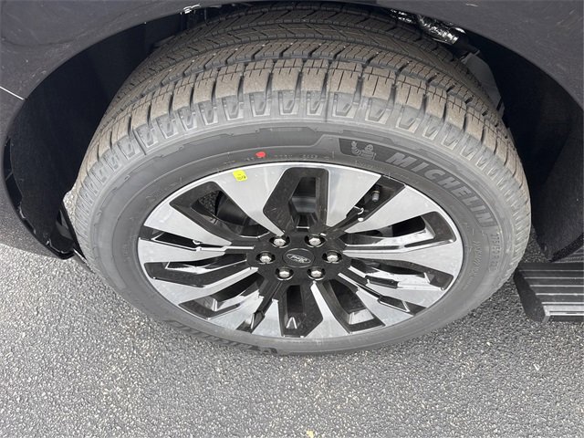 New 2025 Ford Expedition Max Platinum w/ Platinum Ultimate Package image 15