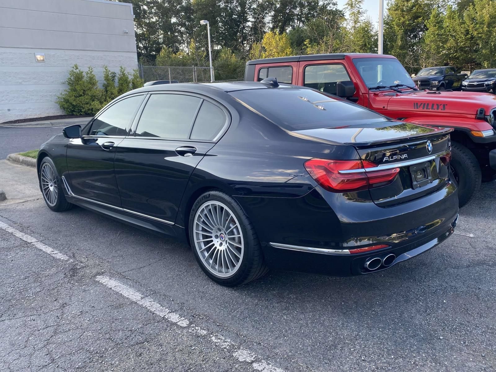 Used 2017 BMW ALPINA B7 xDrive AWD/4WD image 6
