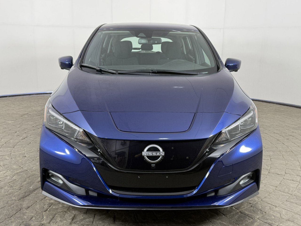 Used 2023 Nissan Leaf SV Plus FWD image 2