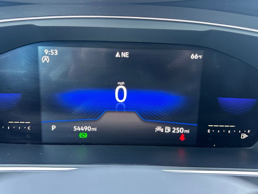 Used 2022 Volkswagen Tiguan SE image 19