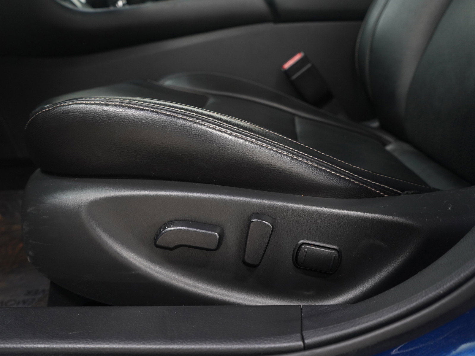 Used 2022 Nissan Maxima SL image 20