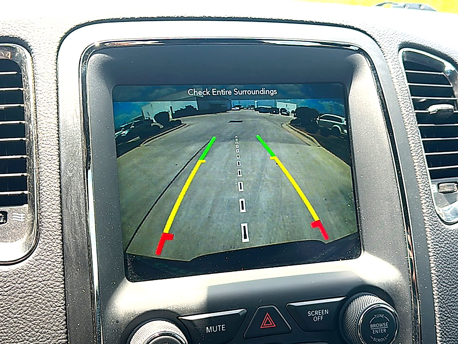 Used 2018 Dodge Durango R/T w/ Blacktop Package RWD image 35