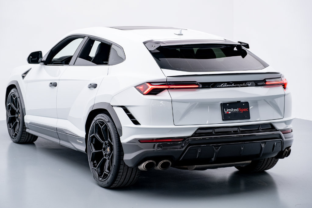 Used 2024 Lamborghini Urus Performante AWD/4WD image 30