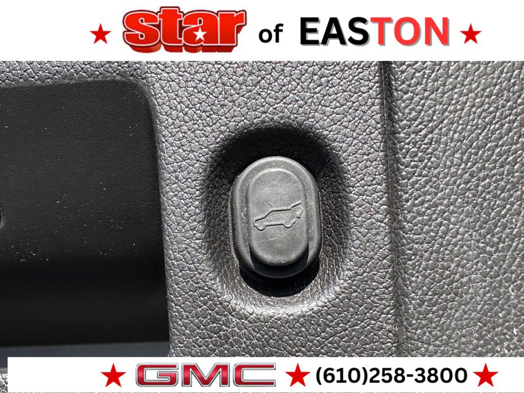 Used 2018 GMC Yukon XL SLE w/ SLE Value Package image 33