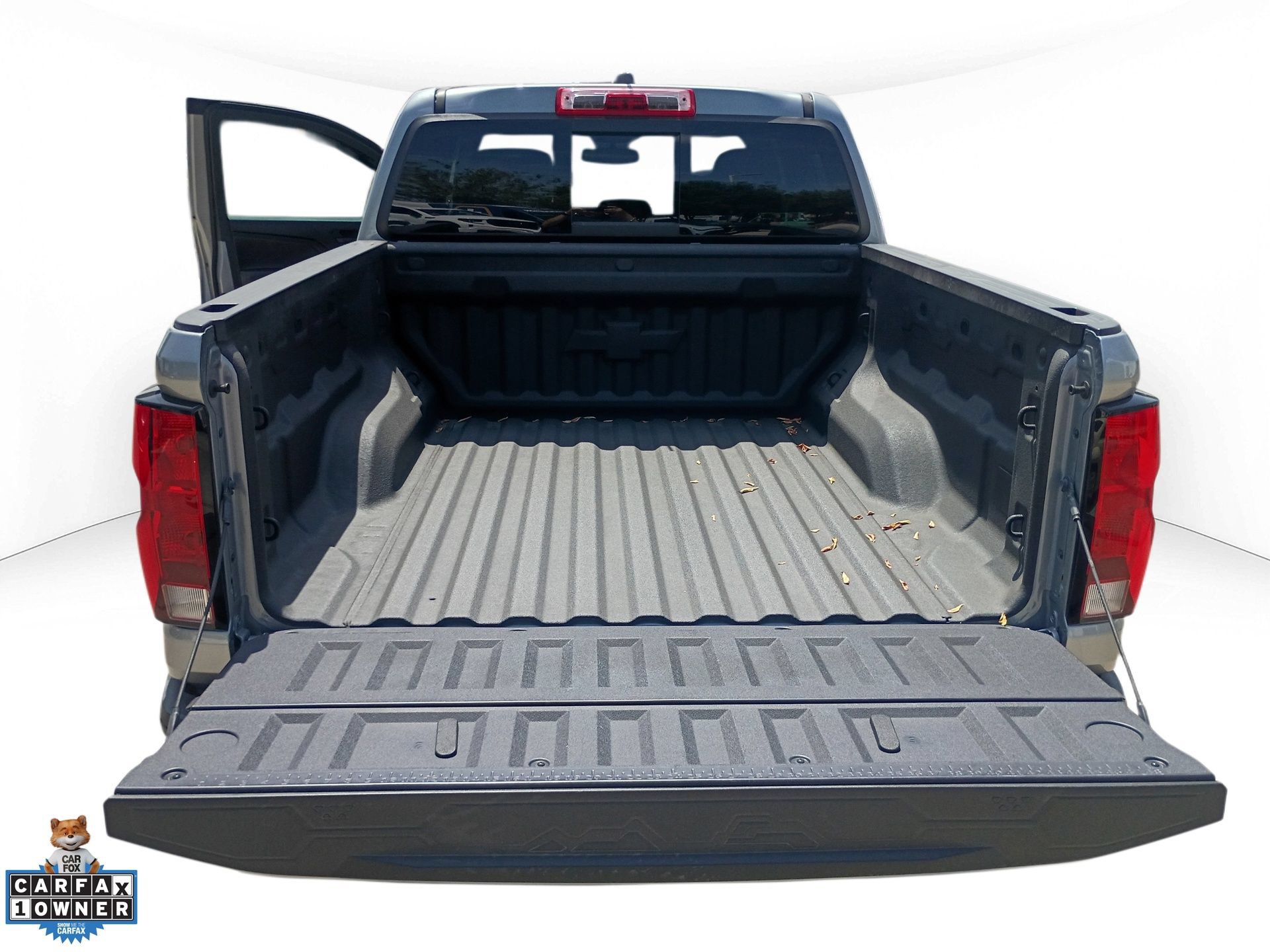 Used 2025 Chevrolet Colorado Trail Boss AWD/4WD image 27