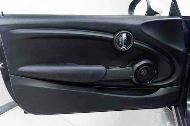 Used 2015 MINI Cooper 2-Door Hardtop FWD image 11