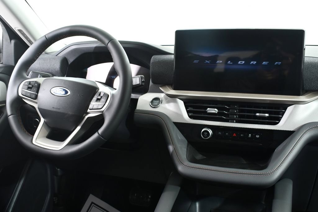 New 2026 Ford Explorer Active AWD/4WD image 8