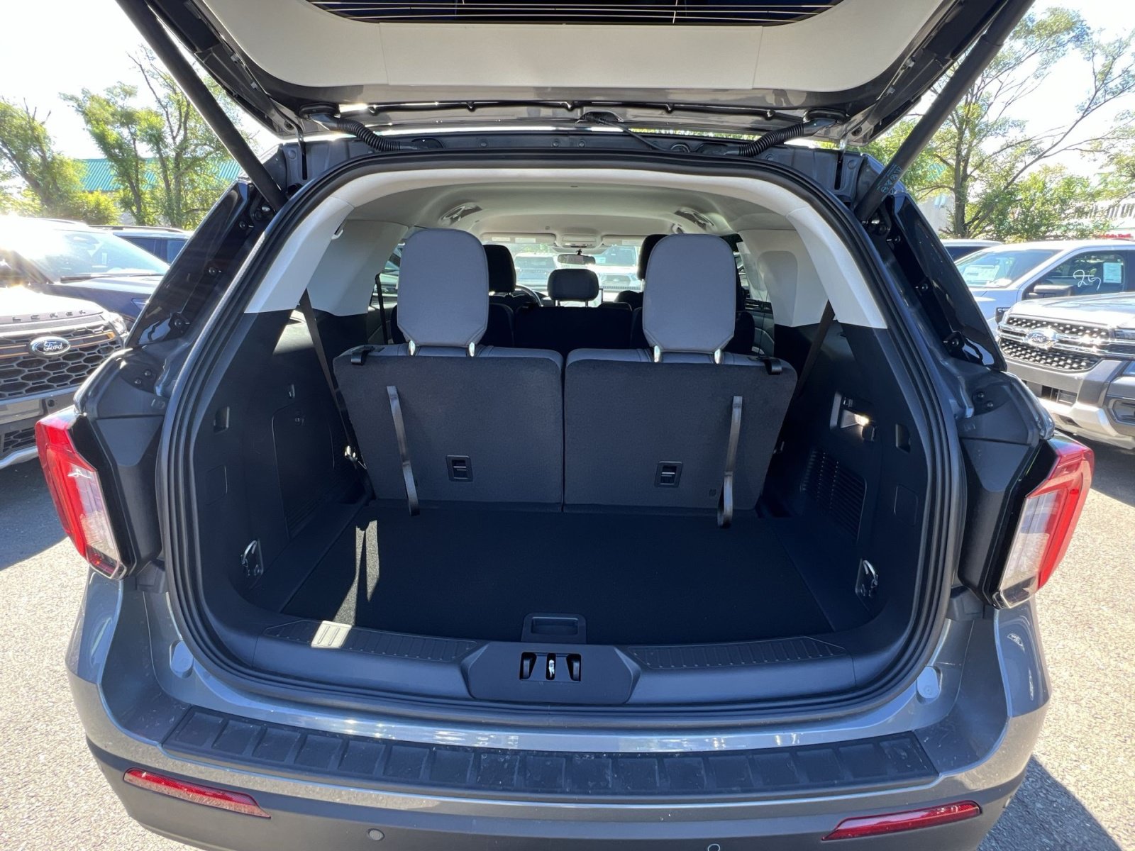 New 2026 Ford Explorer Active AWD/4WD image 48
