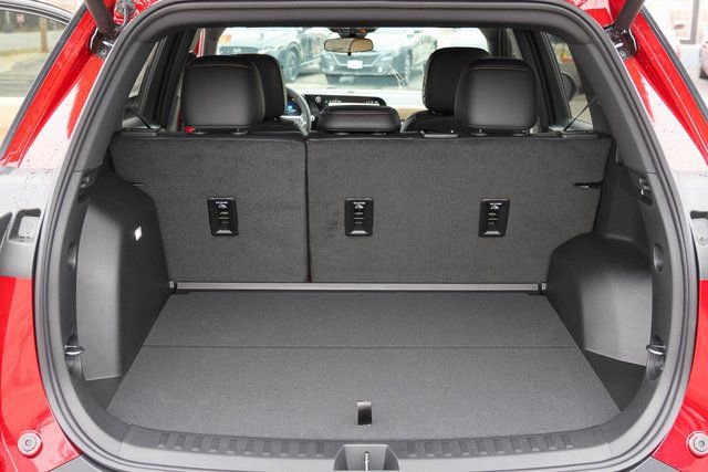 New 2026 Chevrolet Equinox ACTIV w/ Convenience Package III image 8
