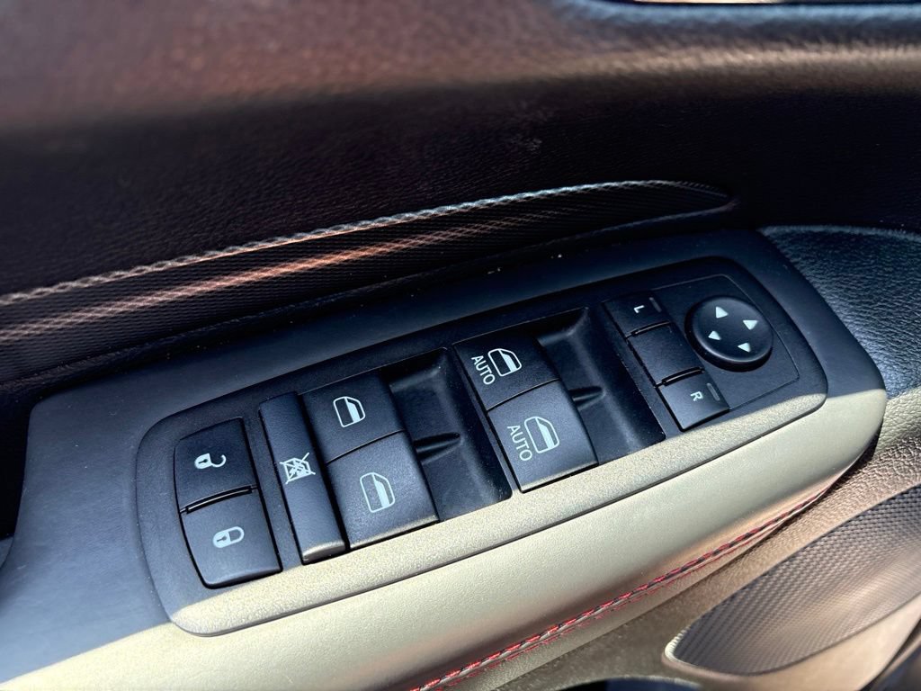 Used 2024 Dodge Durango GT RWD image 25