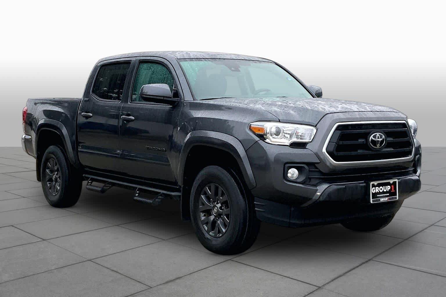 Used 2022 Toyota Tacoma SR5 RWD image 3