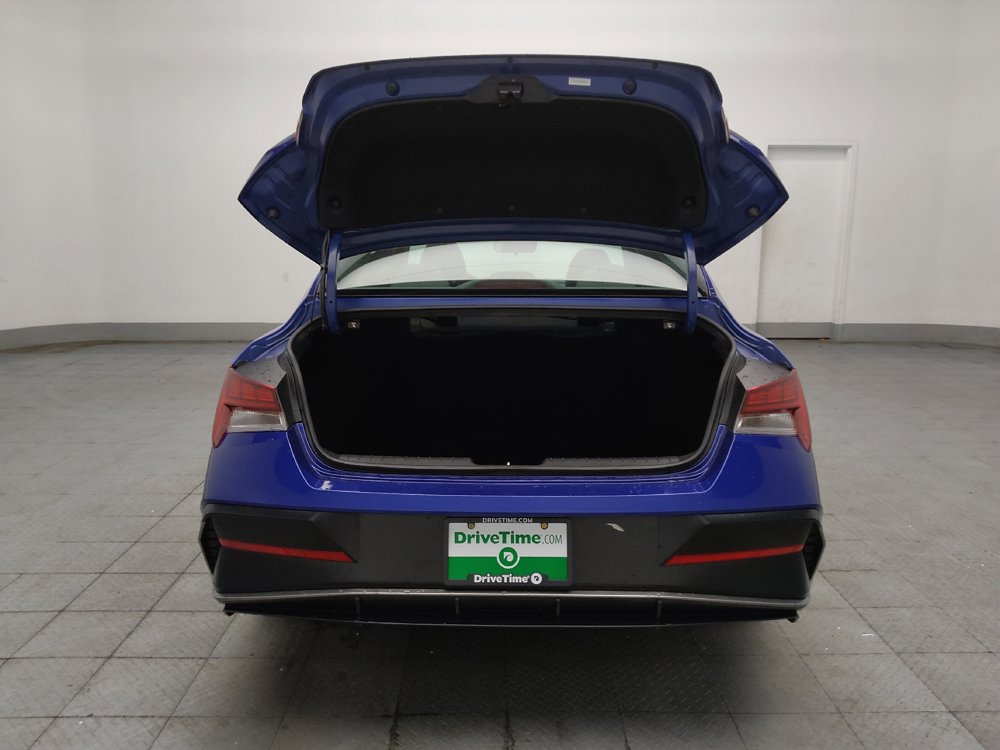 Used 2025 Hyundai Elantra SEL FWD image 29