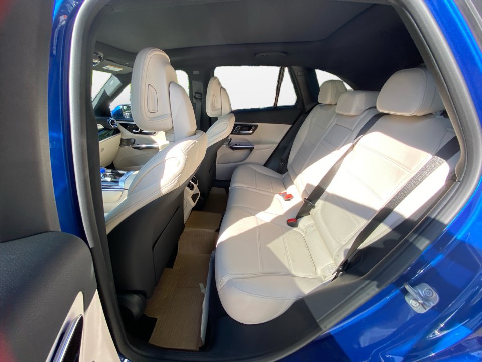 New 2026 Mercedes-Benz GLC 300 4MATIC image 13